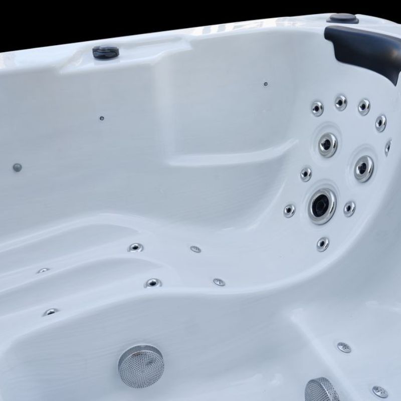 The Caldy Swim Spa – Large 5-6 Person Swim Spa with 136