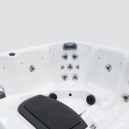 The Brecon Hot Tub – 5-6 Person Hot Tub with Lounger