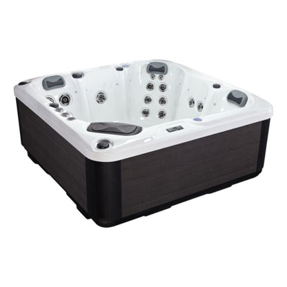 The Cenarth Hot Tub – 7 Seat Hot Tub