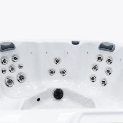 The Cenarth Hot Tub – 7 Seat Hot Tub