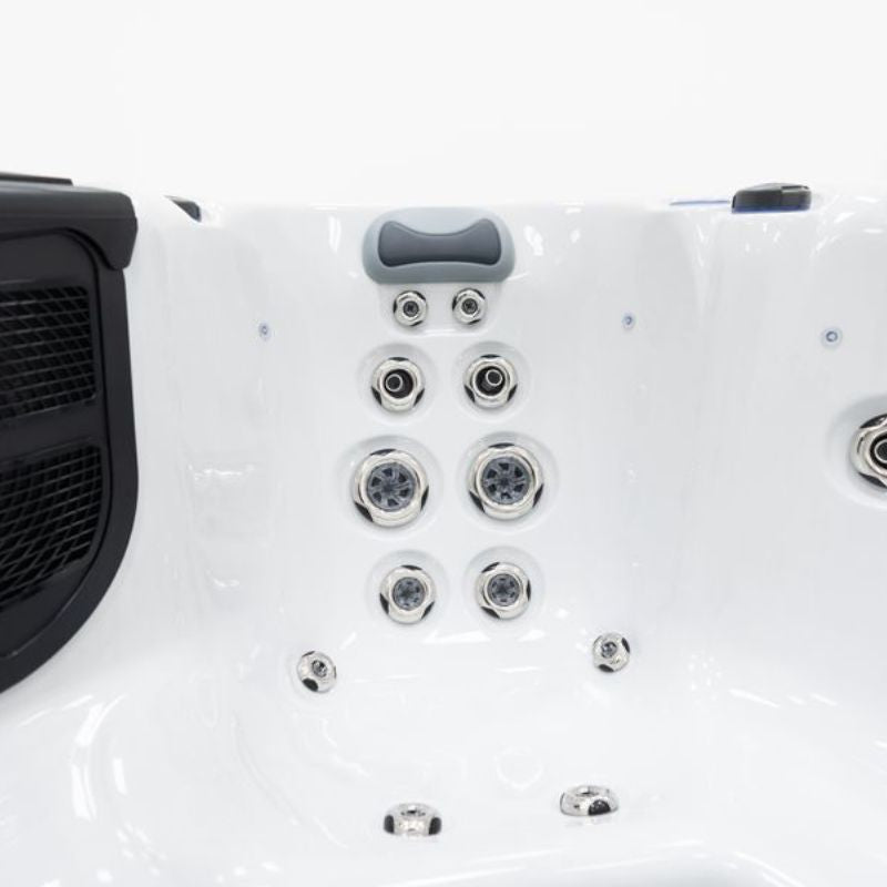 The Cradoc Hot Tub – 7 Seat Premium Hot Tub & 59 Jets
