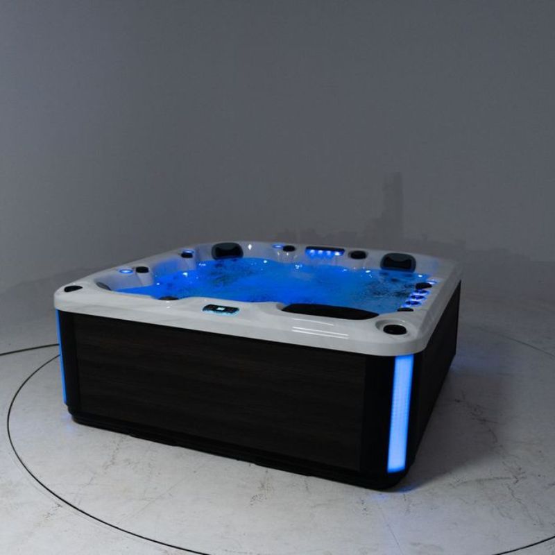The Nolton Hot Tub – 6 Person Hot Tub with Lounger & 59 Jets