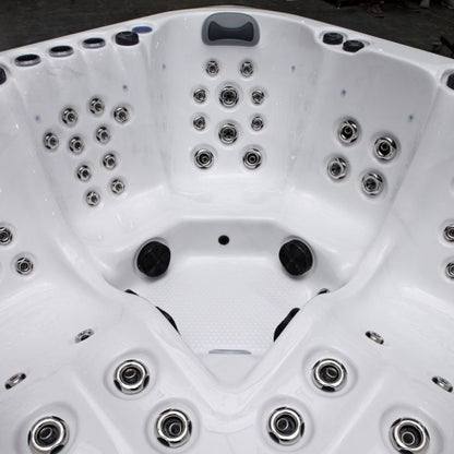 The Borth Hot Tub – 5 Person Hot Tub with Dual Loungers & 57 Jets