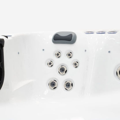 The Carew – 3-Person Hot Tub with Lounger