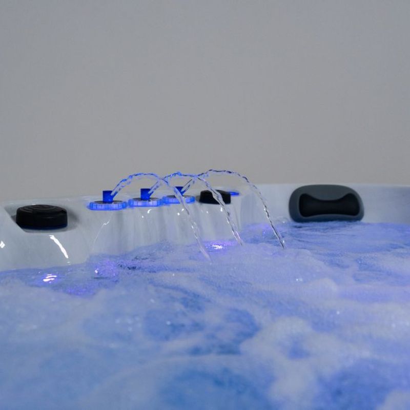 The Borth Hot Tub – 5 Person Hot Tub with Dual Loungers & 57 Jets