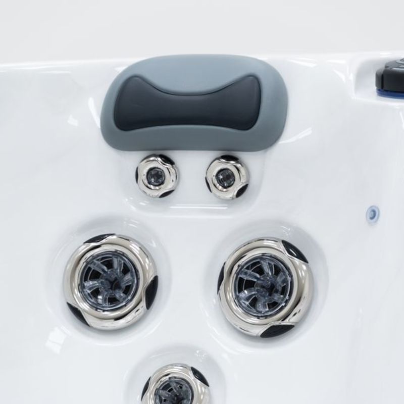 The Solva Hot Tub – 5 Person Hot Tub with Dual Loungers & 75 Jets