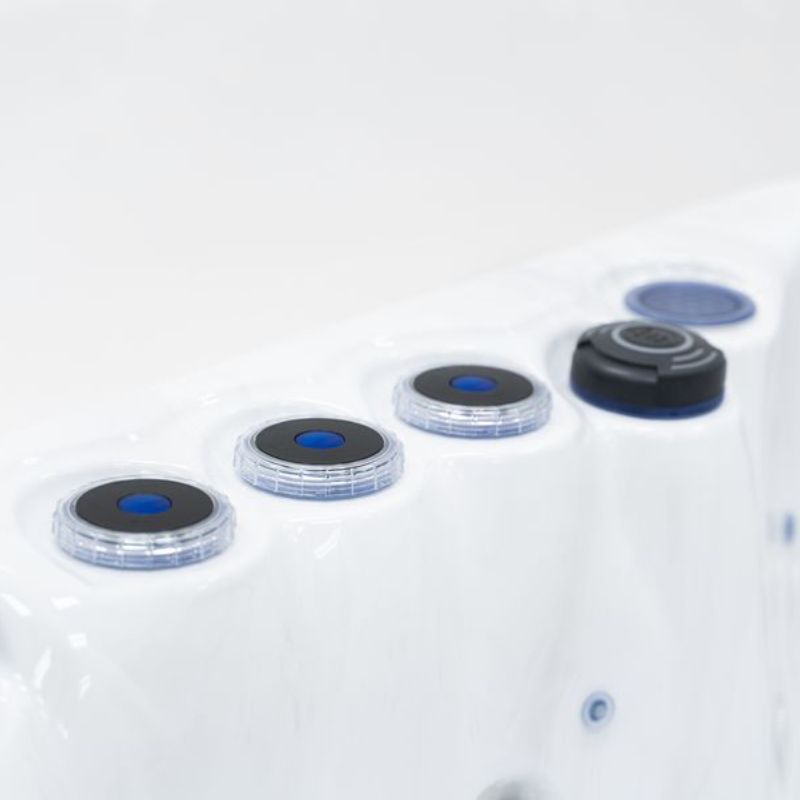 The Solva Hot Tub – 5 Person Hot Tub with Dual Loungers & 75 Jets