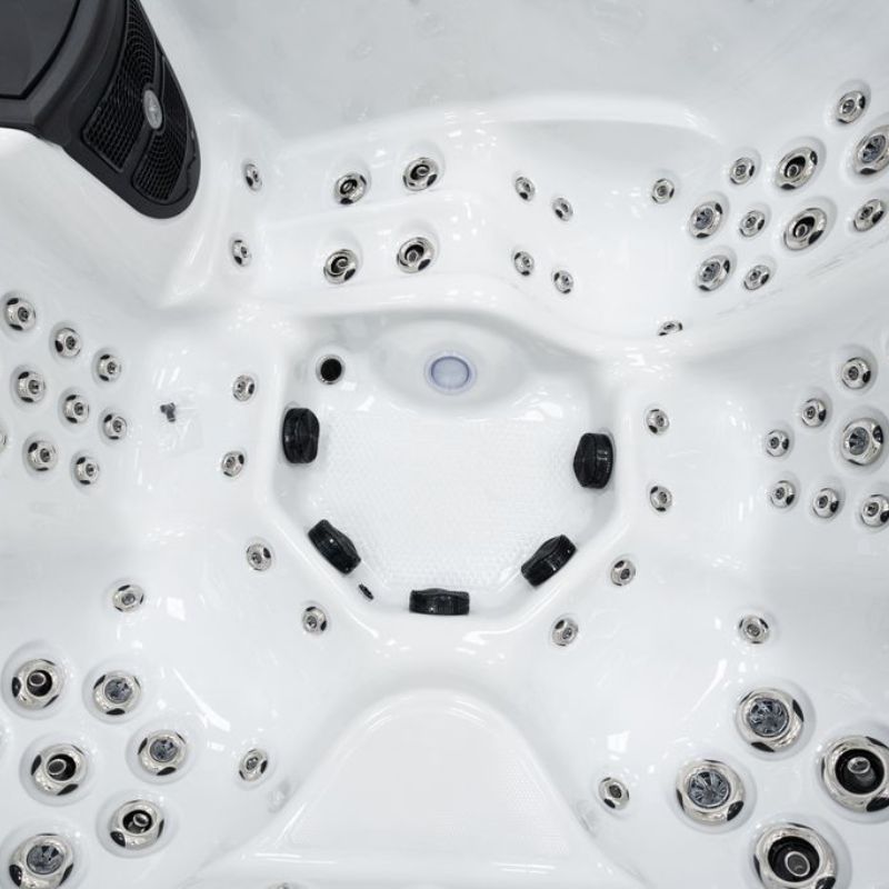 The Tenby Hot Tub – Flagship 5 Person Hot Tub with 79 Jets